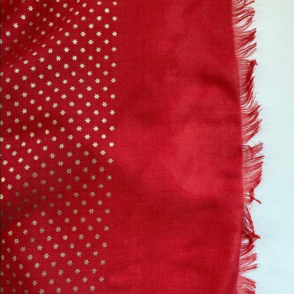 Gucci Red Silk With Gold Star Print And "GUCCY" Logo Scarf/wrap - Picture 9 of 11